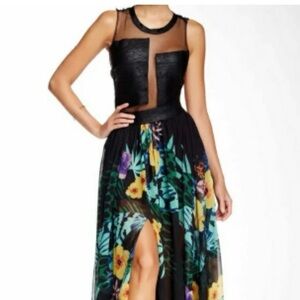 TOV ladies cutout flora maxi dress NWT, Size 42